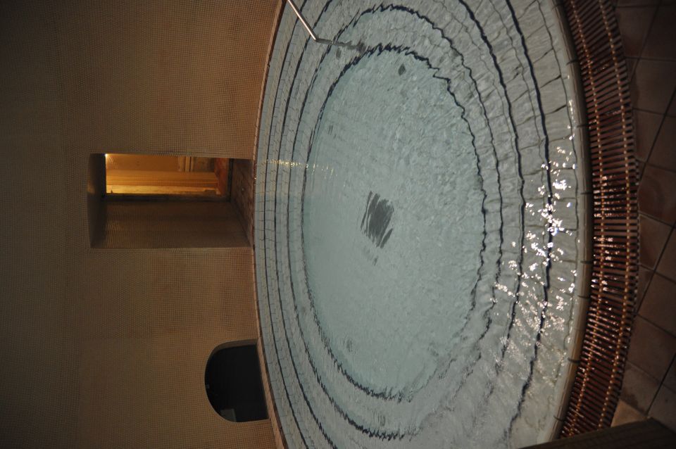 Budapest: Lukács Thermal Bath Full-Day Spa Ticket - Thermal Pools and Jets: The Relaxation Core of Lukács