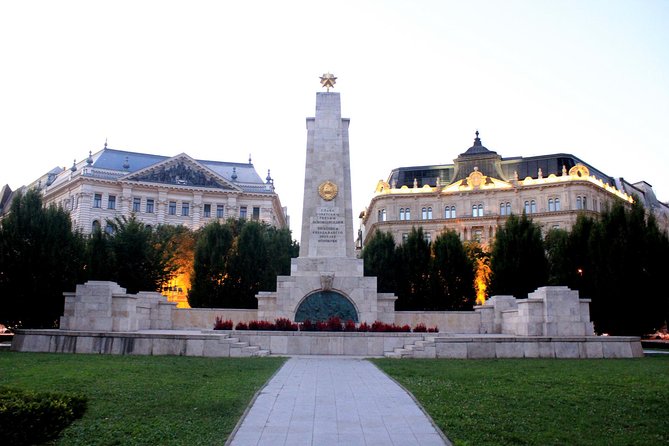 Budapest: Night Walking Tour with Danube River Cruise - Andrássy Avenue to St. Stephen’s Basilica: getting oriented in the dark