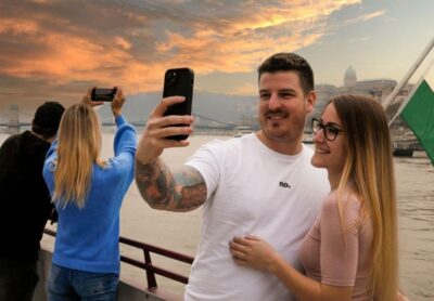 Budapest: Nighttime or Daytime Sightseeing Cruise - Nighttime vs Daytime: Picking the Right Slot for the Look You Want