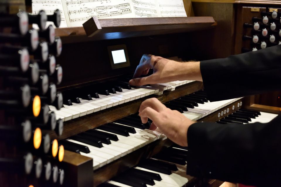 Budapest: Organ Concert in St. Stephen's Basilica - St. Stephen’s Basilica: the “why” behind an organ concert in Budapest