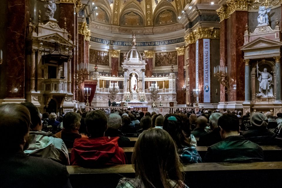 Budapest: Organ Concert in St. Stephen's Basilica - Ticket categories and seats: rows 1–6 vs 17–26