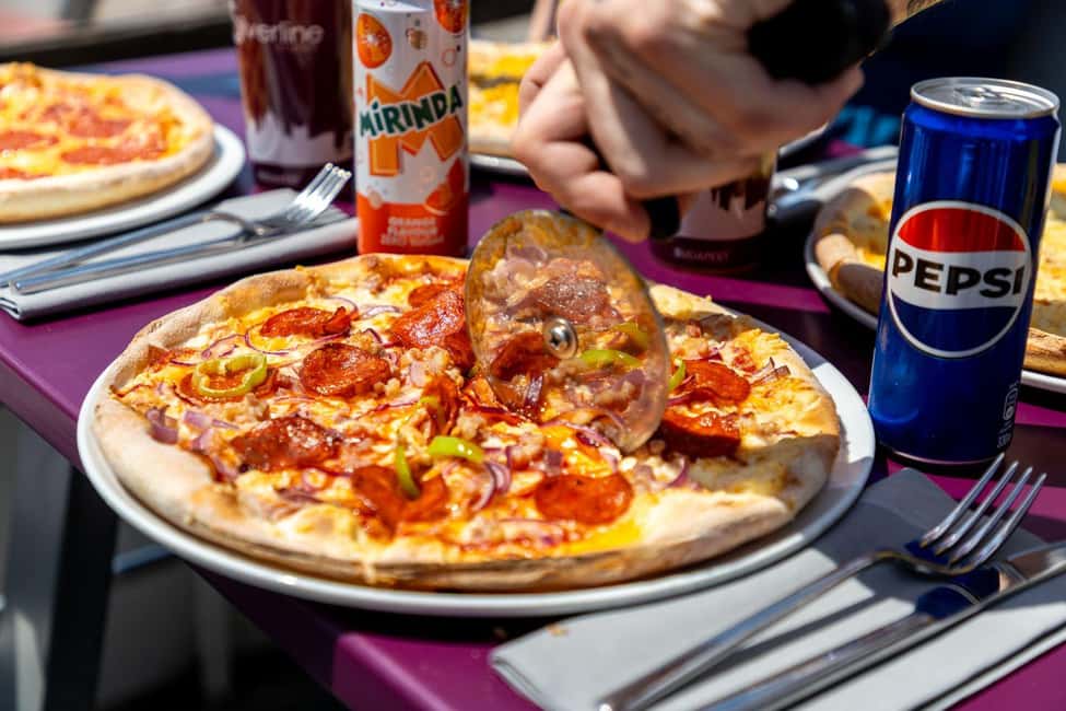 Budapest: Pizza Cruise - Value Check: Is $40 a Good Deal?