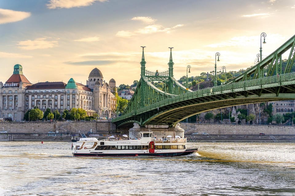 Budapest: Premium Sightseeing Cruise with Tokaj Frizzante - Price and value: is $12 really enough?