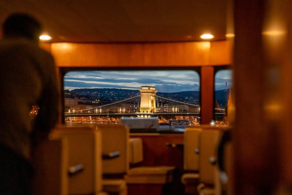 Budapest: Premium Sightseeing Cruise with Tokaj Frizzante - The phone audio guide: 30 languages without a noisy group