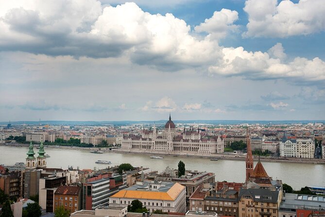 Budapest Private Full Day City Sightseeing Tour Walking or by Car - Key things I’d zero in on