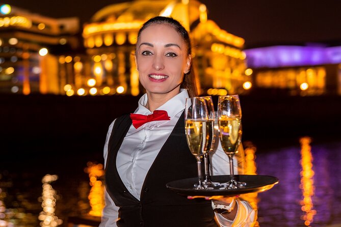 Budapest River Cruise with 1 Free Tokaj Frizzante and Audio Guide - Finding Március 15. tér and choosing the right Duna boat