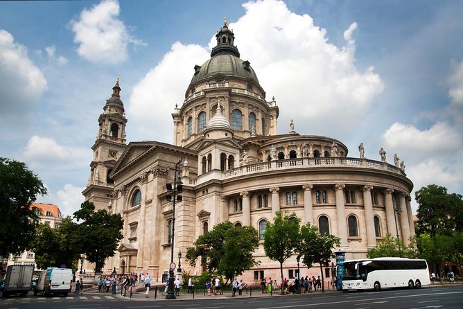 Budapest: Saint Stephen's Basilica Tour - Group Size Matters: Up to 10 People and Guides Who Keep It Moving