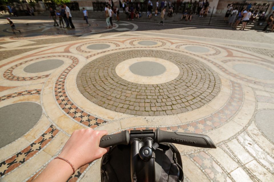 Budapest: Segway Sightseeing Tour - Where it starts in Budapest: Yellow Zebra and the courtyard check