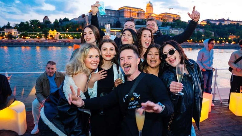 Budapest: Sip and Sail River Cruise with Unlimited Prosecco - Key Things I’d Notice Right Away