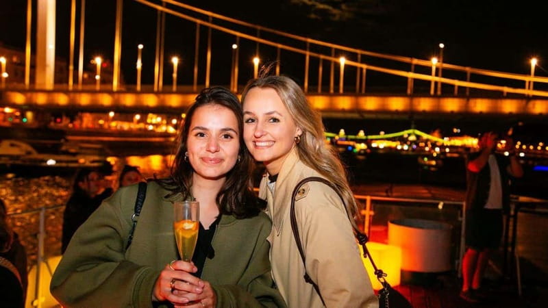 Budapest: Sip and Sail River Cruise with Unlimited Prosecco - Practical Tips for a Smooth, Fun Night on the Danube