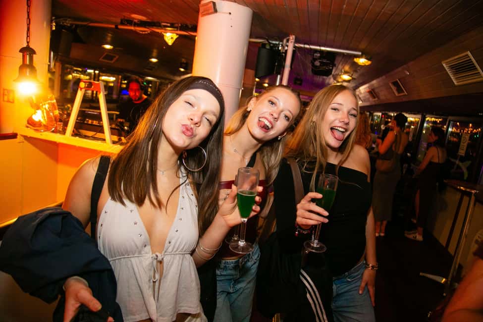 Budapest: Sip & Sail Danube Cruise with Prosecco Cocktails - Meeting at Akadémia Dock 2: the easiest way to avoid stress