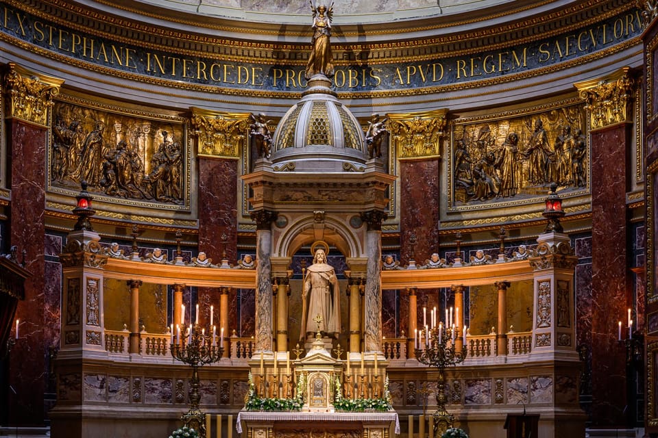 Budapest: St. Stephen's Basilica Entry with Terrace Option - What to Expect on the Ground: Crowd Levels and Movement