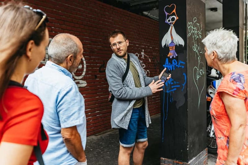 Budapest: Street Art and Underground Movements Walking Tour - Központ and the Return: Finishing with a Different Sense of Place