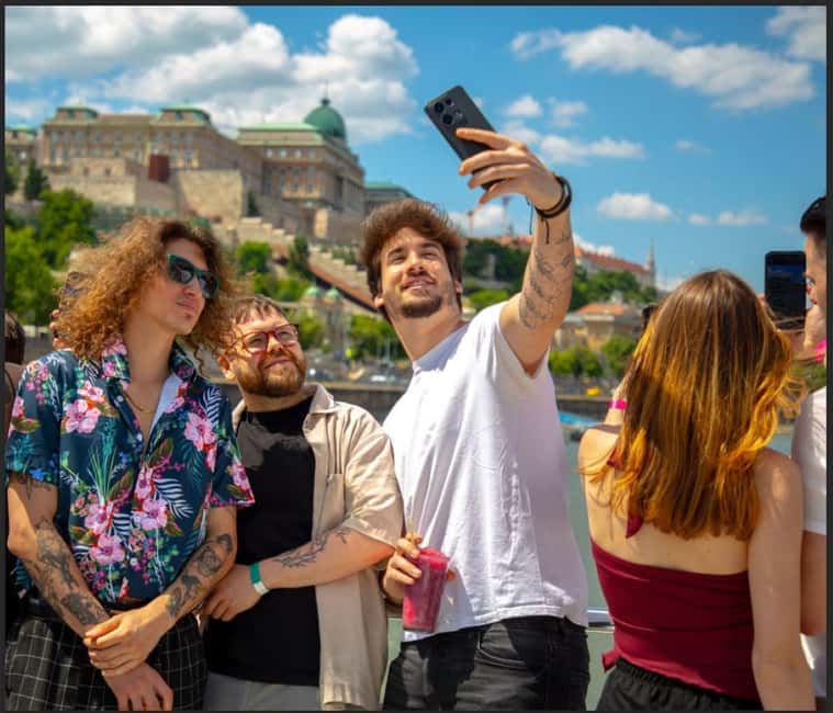 Budapest: Sunset Cruise with 2 Cocktails - Upper Deck vs Lower Deck: Weather and Photo Strategy