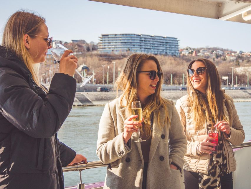 Budapest: Unlimited Prosecco and Wine Sightseeing Cruise - Unlimited drinks: fun rules, real boundaries, and a better way to pace yourself