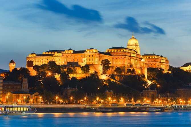 Cocktail Cruise and City Views on the Danube in Budapest - Balna on the east bank: a modern finish to a historic night