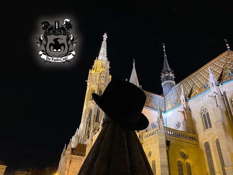 FoolsCode: EscapeRoom/Sightseeing tour with Actor Tourguide - Sunset Start Times: Why the Timing Is Part of the Design