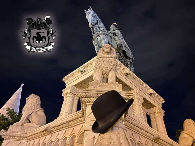 FoolsCode: EscapeRoom/Sightseeing tour with Actor Tourguide - Your Guide: The Lawyer-Acting-For-the-Institution Role