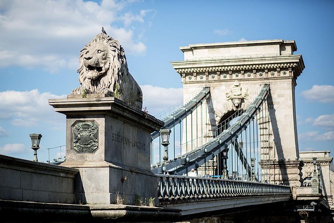Full Day Private Budapest City Tour With Lunch and Cruise option - Lunch: 3-Course Meal with a Drink (and Real Dietary Options)