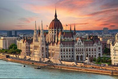 Parliament Tour in Budapest with Audio Guide - How the audio-guided format changes your visit
