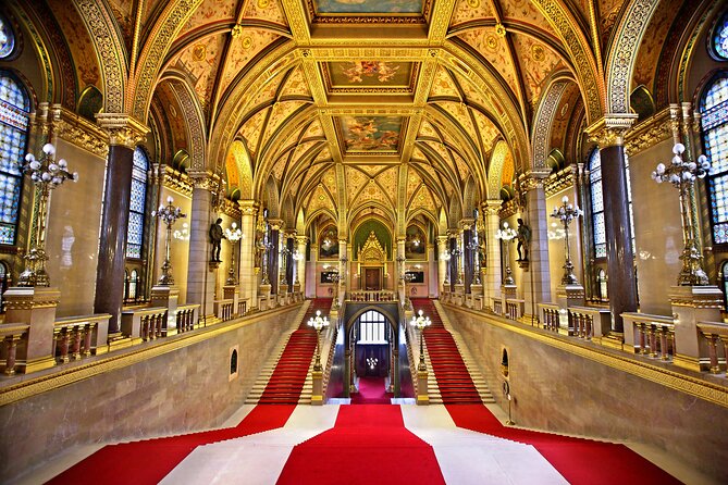 Parliament Tour in Budapest with Audio Guide - Group size and how it affects the experience