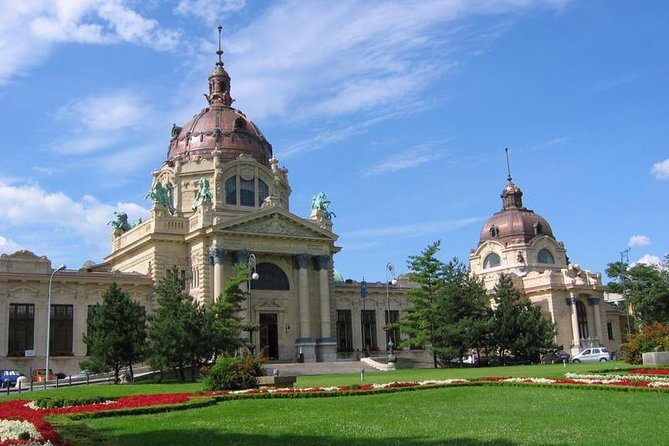 Private 4-hours City Tour of Budapest with private guide and Hotel Pick-up - Stop 4: Hungarian State Opera House sightseeing