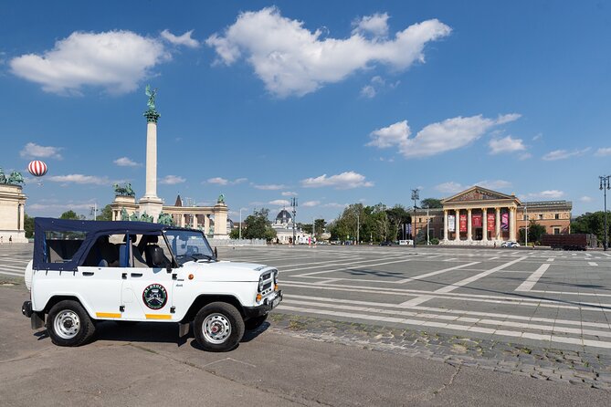 Private Budapest City tour with Classic Russian Jeep or G-Wagon! - Chain Bridge and parliament-area views without the marathon walk
