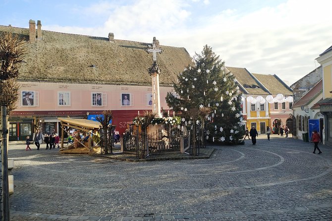 Private Guided Tour to Szentendre & Visegrád Castle (Danube Bend) - Handicrafts, Cafés, and Shopping Without Feeling Rushed
