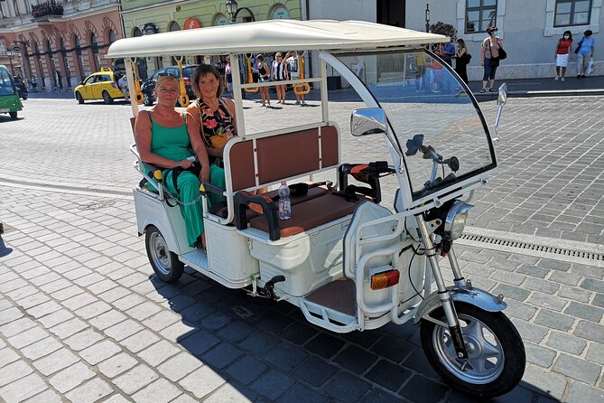 Private Sightseeing Tour using Electric Tuk Tuk Ride in Budapest - Opera House Photos and the Slow Pass Trick